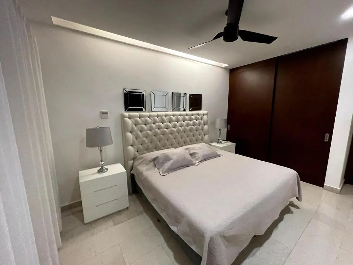 5Th Avenue Quiet Luxury With Jacuzzi Beachfront Playa del Carmen 0*,  Mexico