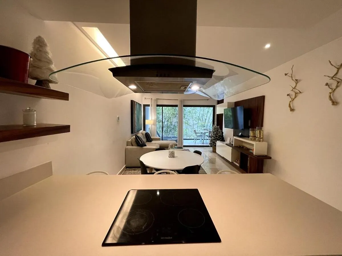 5Th Avenue Quiet Luxury With Jacuzzi Beachfront Playa del Carmen