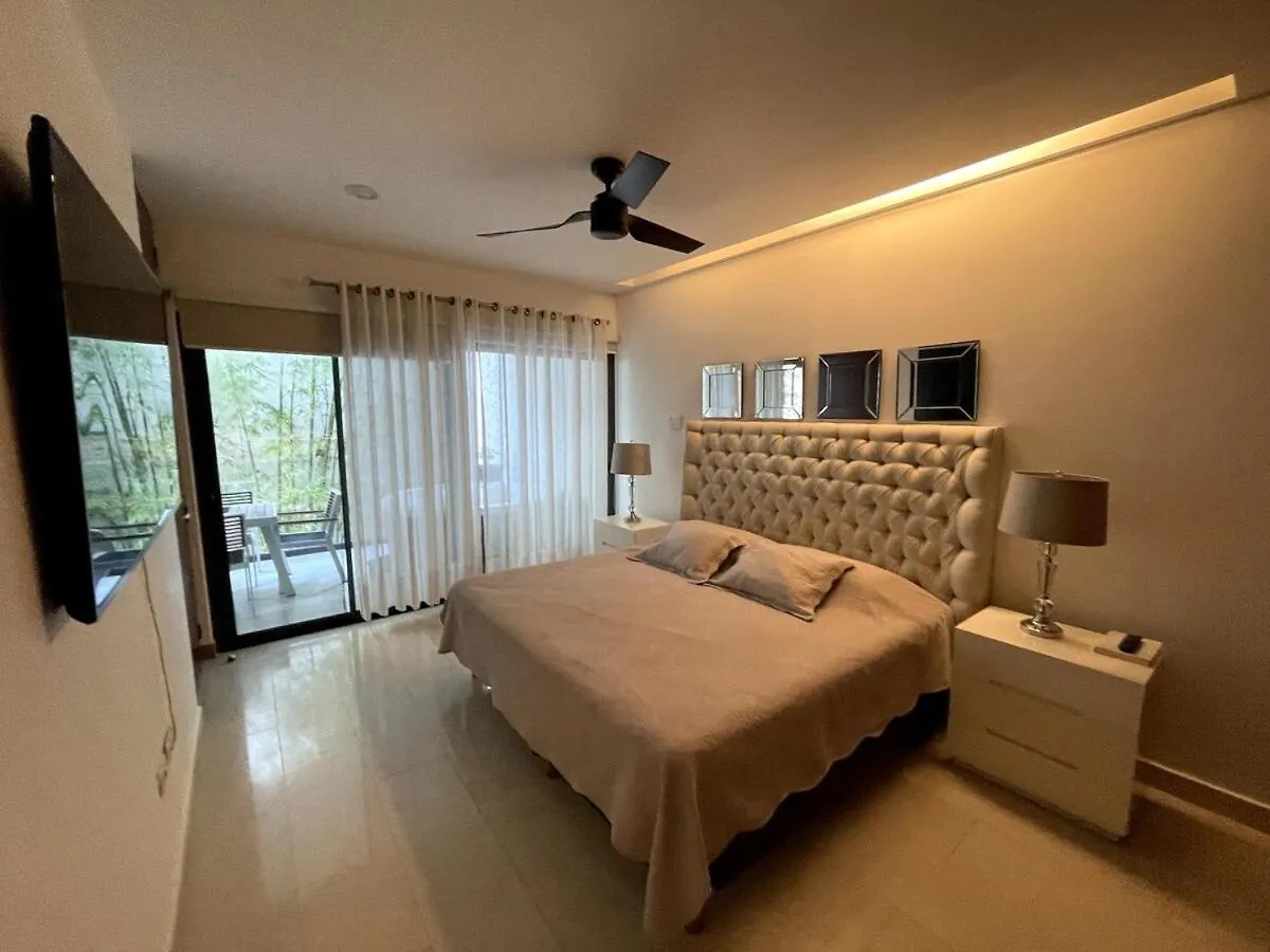 5Th Avenue Quiet Luxury With Jacuzzi Beachfront Playa del Carmen 0*,  Mexico